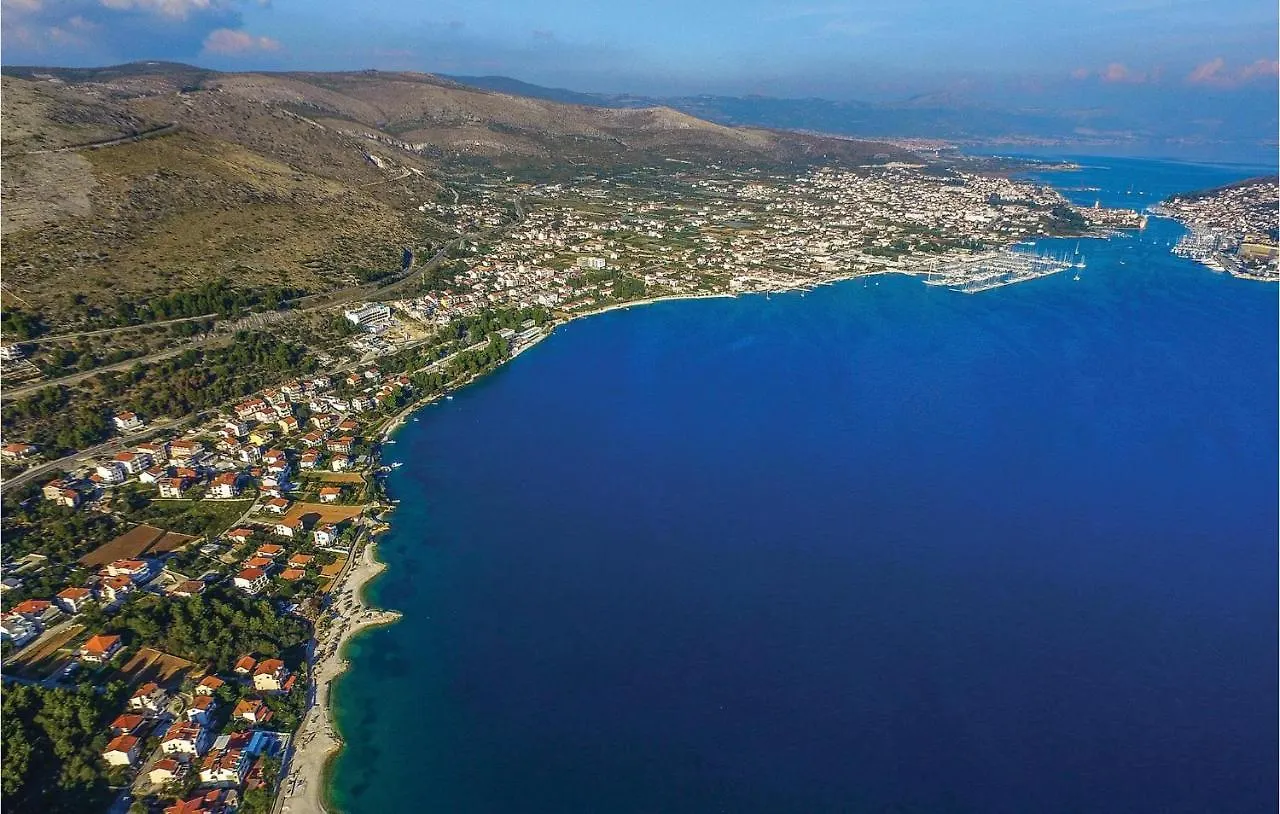 1 Bedroom Stunning Apartment In Seget Donji Trogir